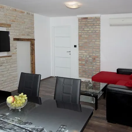 Apartment Natasa Pula